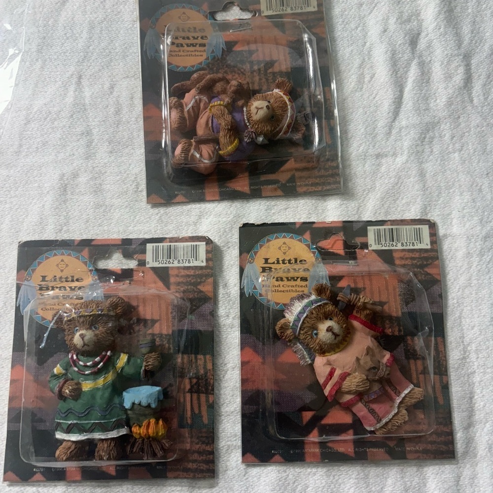 Little Brave Paws Figurines Set